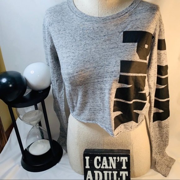PINK Victoria's Secret Tops - Gray & Black Victoria Secret Pink Long Sleeve Crop